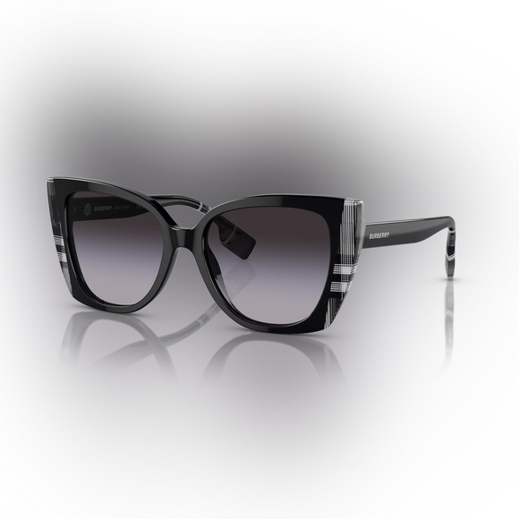 Burberry Sunglasses - New - Picture 7 of 7